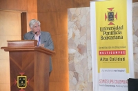 &ldquo;No podemos pensar la paz como la carencia de diferencias, como la carencia de tenciones, toda sociedad empezando por la conyugal tiene una gran cantidad de tensiones permanentes que son de la esencia de la relaci&oacute;n, la cuesti&oacute;n no es que no haya problemas ni tenciones, es que los sepamos resolver sin tener que matarnos&rdquo; Sa&uacute;l Alonso Franco Agudelo Comisionado al Esclarecimiento de la Verdad y la No Repetici&oacute;n. Foto suministrada por la Oficina de Comunicaciones y Relaciones P&uacute;blicas UPB.