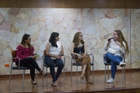 Conversatorio de las ponentes de “Emancipación femenina y Universidad”. Foto por: Tania Gómez/Pfm.