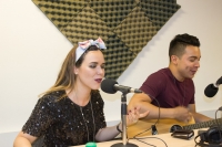 Silvia y Guillermo Palencia interpretando una de sus canciones con m&aacute;s de 62.210 reproducciones en Youtube llamada &lsquo;Hey&rsquo;. Foto por: Tania G&oacute;mez/Pfm.