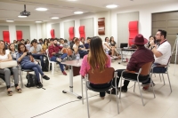 El panel de invitados Yenifer Hern&aacute;ndez estudiante de 5 semestre de Comunicaci&oacute;n Social y Periodismo, &Aacute;lvaro Gradu&ntilde;o Estudiante de intercambio de M&eacute;xico, Juan Fernando Sierra y como moderadora la docente Zully Velazco.